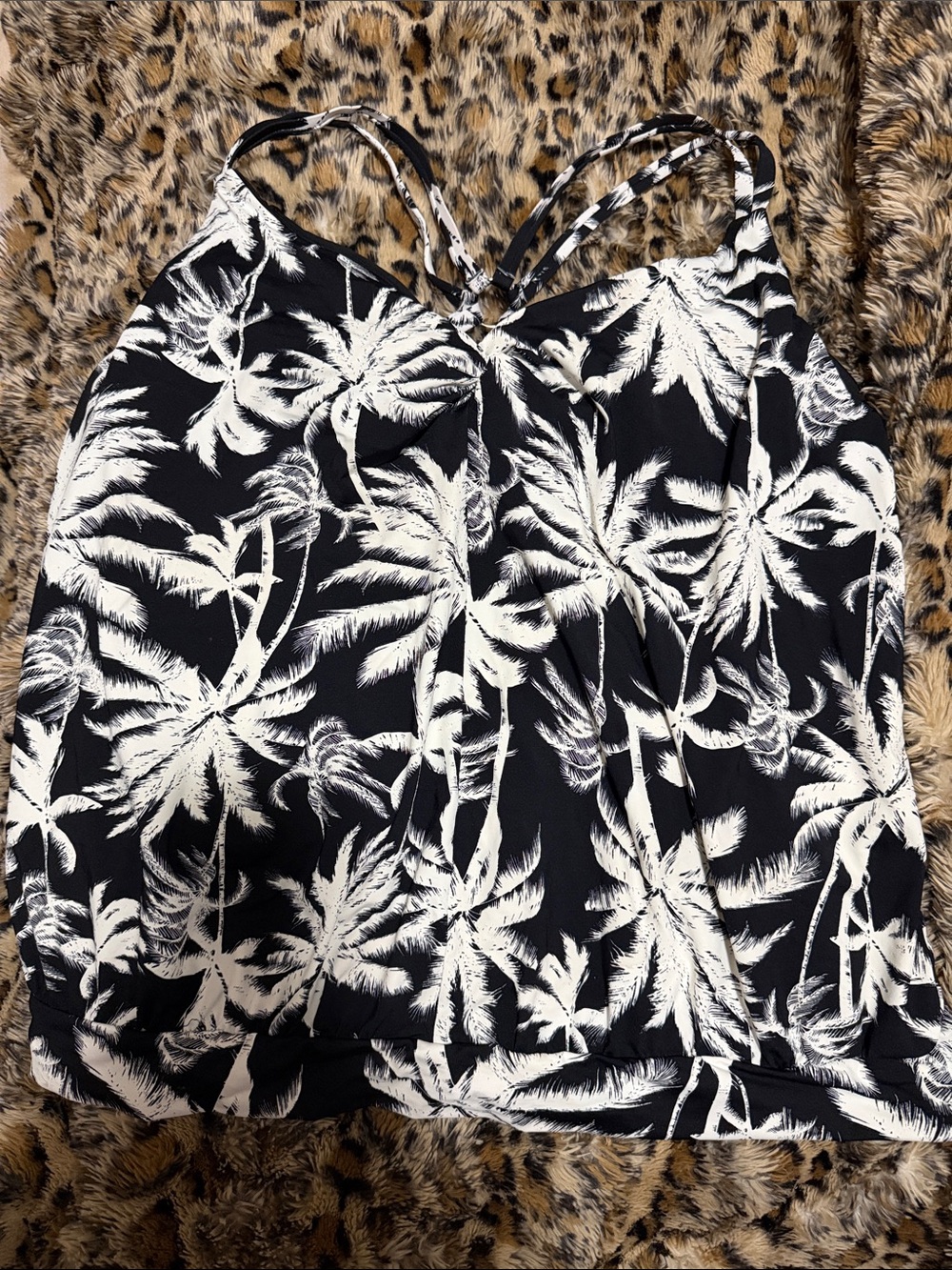 Lands' End Black and White Palm Print Women's Shorts